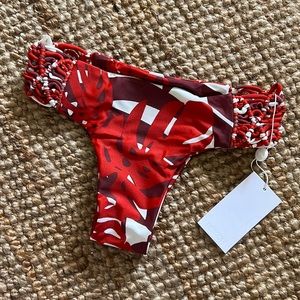 MIKOH Cayman Woven Side Bottom in Vintage Tahiti Lehua NWT